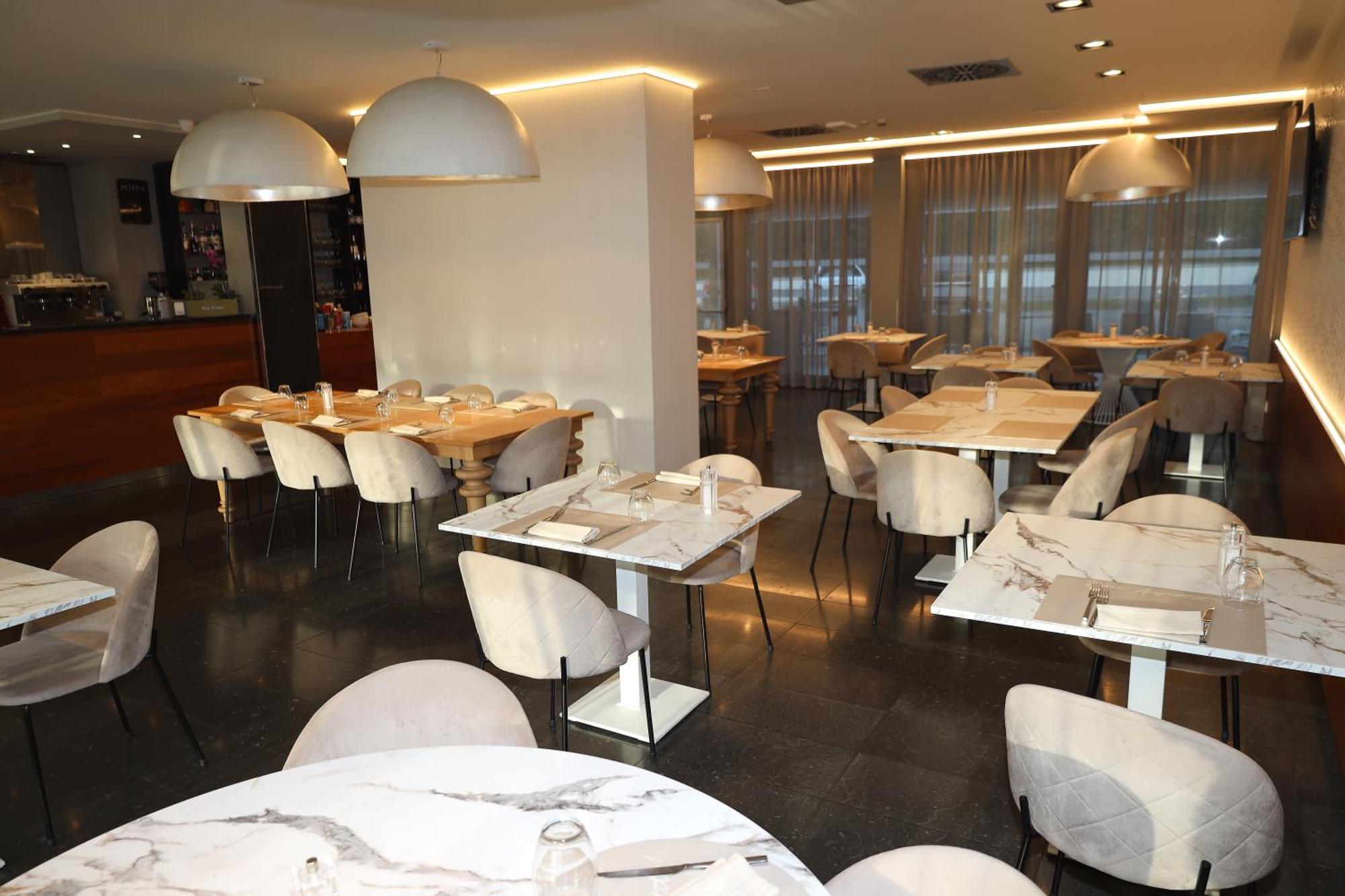 One Hotel & Restaurant Dalmine Kültér fotó