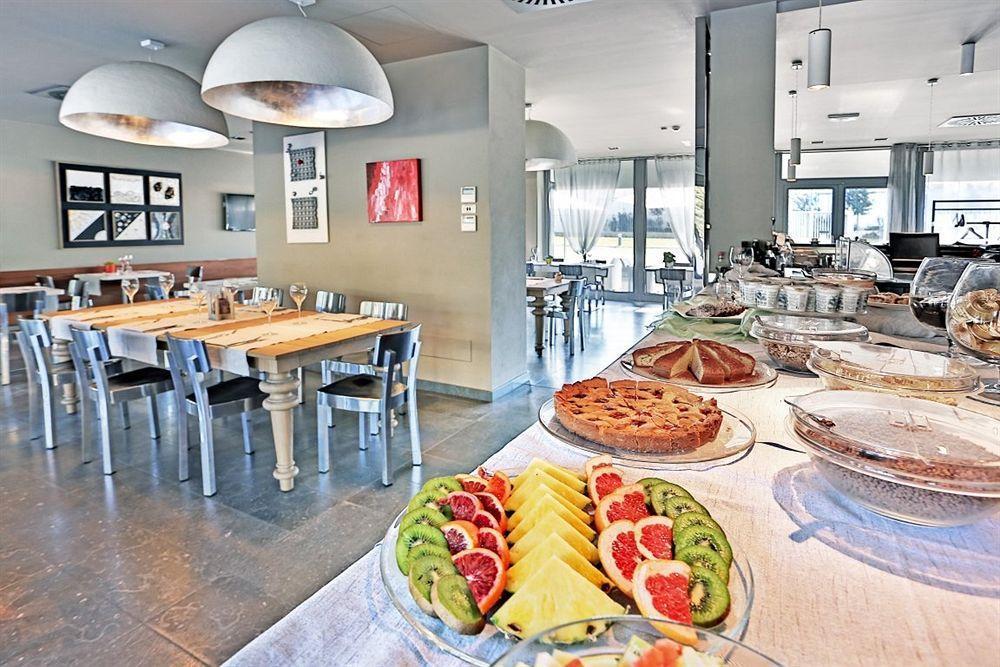One Hotel & Restaurant Dalmine Kültér fotó